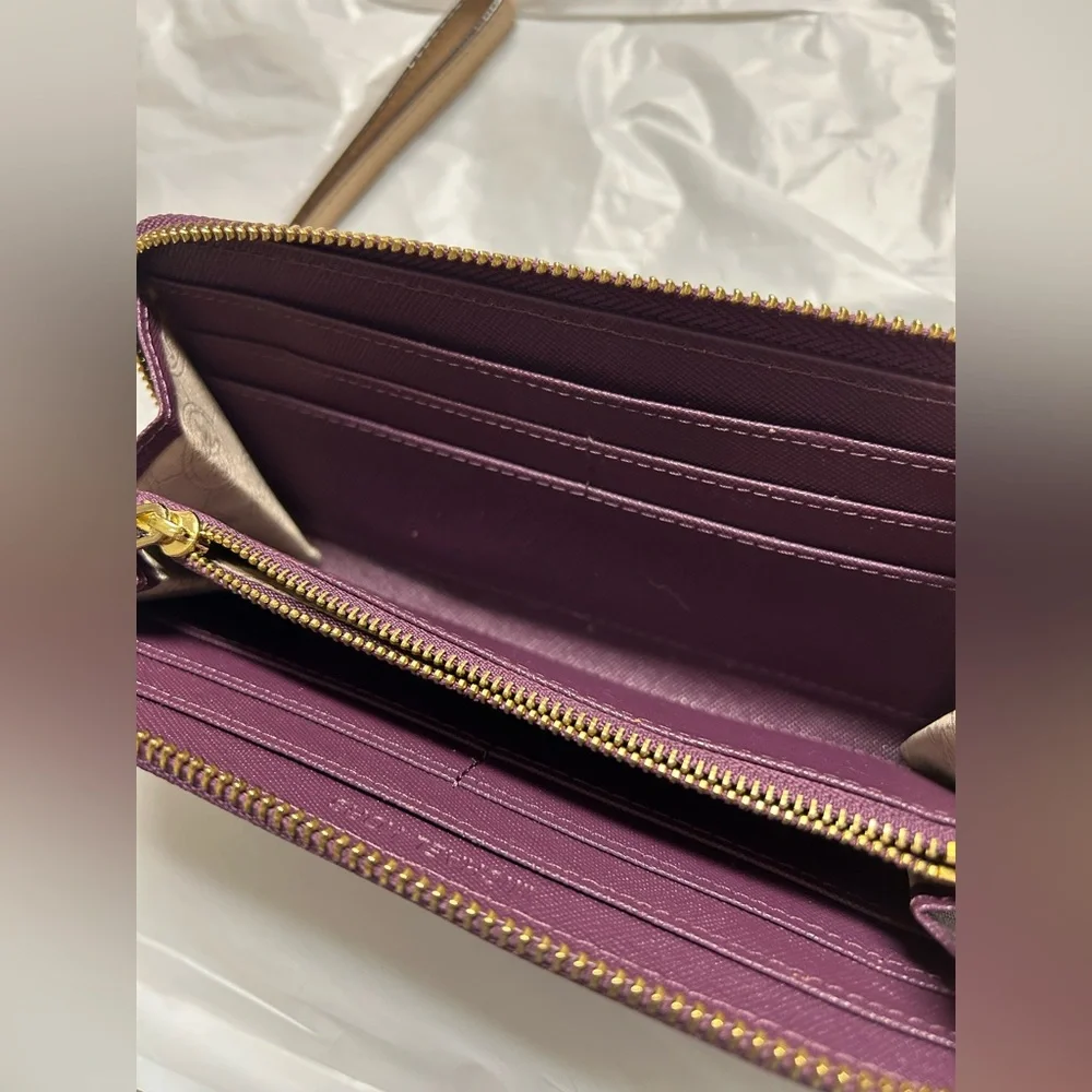 New Jet set Michael Kors Plum Zip Wristlet/wallet with Tan Strap - Picture 11 of 13